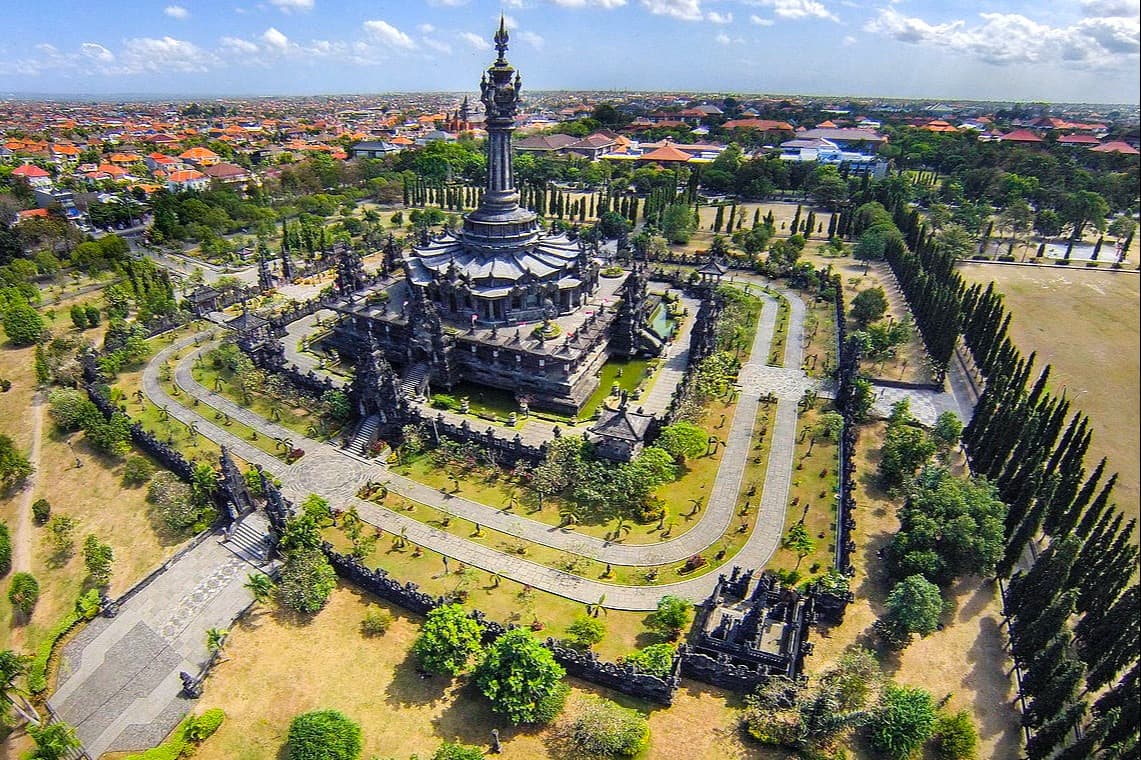 Lapangan Timur Monumen Perjuangan Rakyat Bali